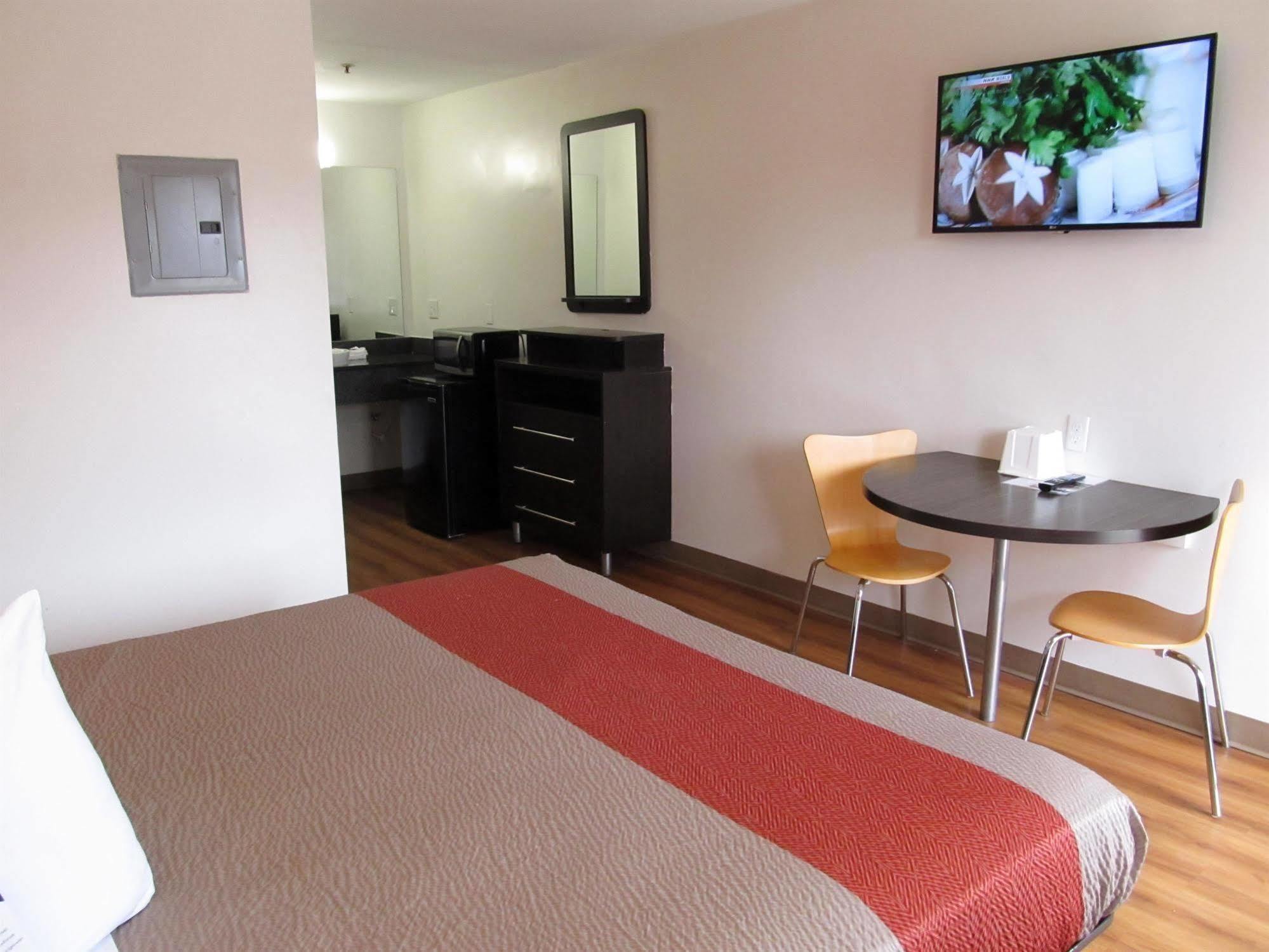 Motel 6-Greenville, Sc Ngoại thất bức ảnh